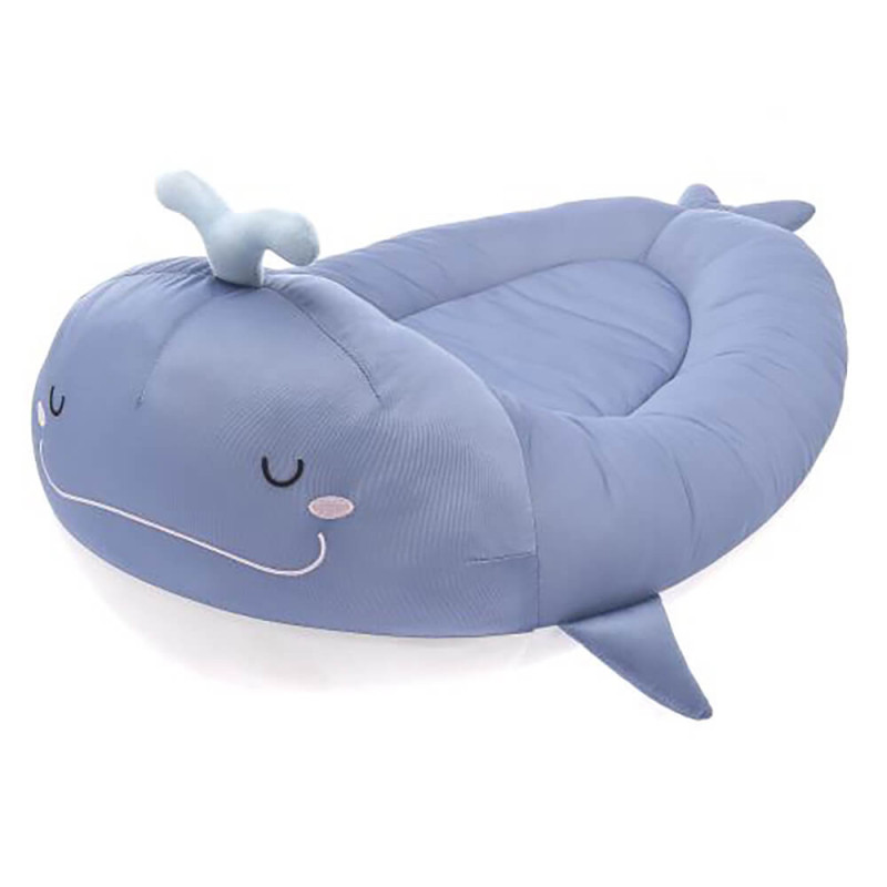 Cama de verão em forma de baleia